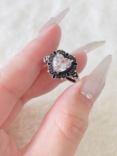 (Category: ) located in . Submitted by prettyncute (Listing ID 1448349231, Image 1). Description: .