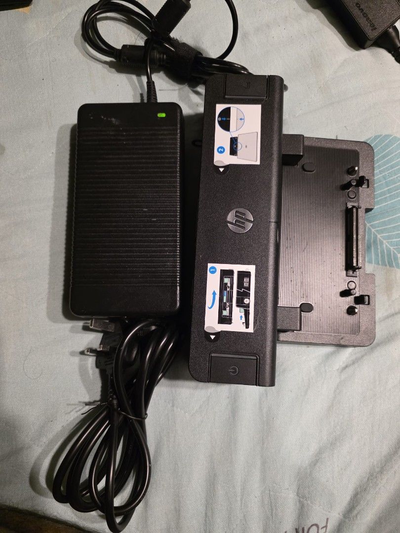 HP Docking Station with Power Adapter