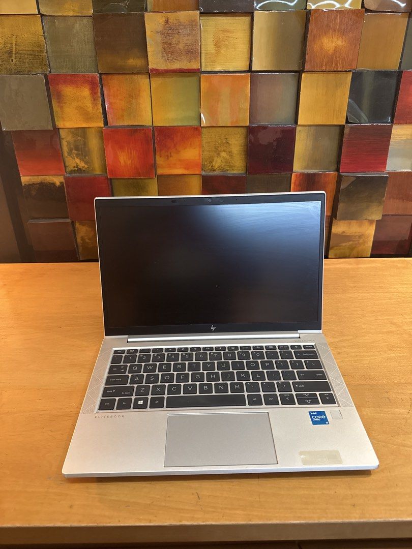 HP EliteBook Laptop504049215462461442
