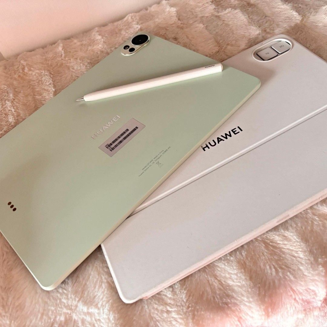 Huawei Matepad 12X 2026 256 GB (Category: Android) located in Tanza. Submitted by elle0901 (Listing ID 1448384988, Image 2). Description: inclusion: - Huawei Smart Keyboard - 66W Super-charger & Type C data cable - Huawei M Pencil Pro RFS: Upgrade.
