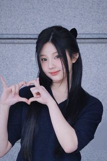 （分類：）位於 。 由 illit__wonhee 提交（商品編號 1448444737，圖片 1）。簡介： 。