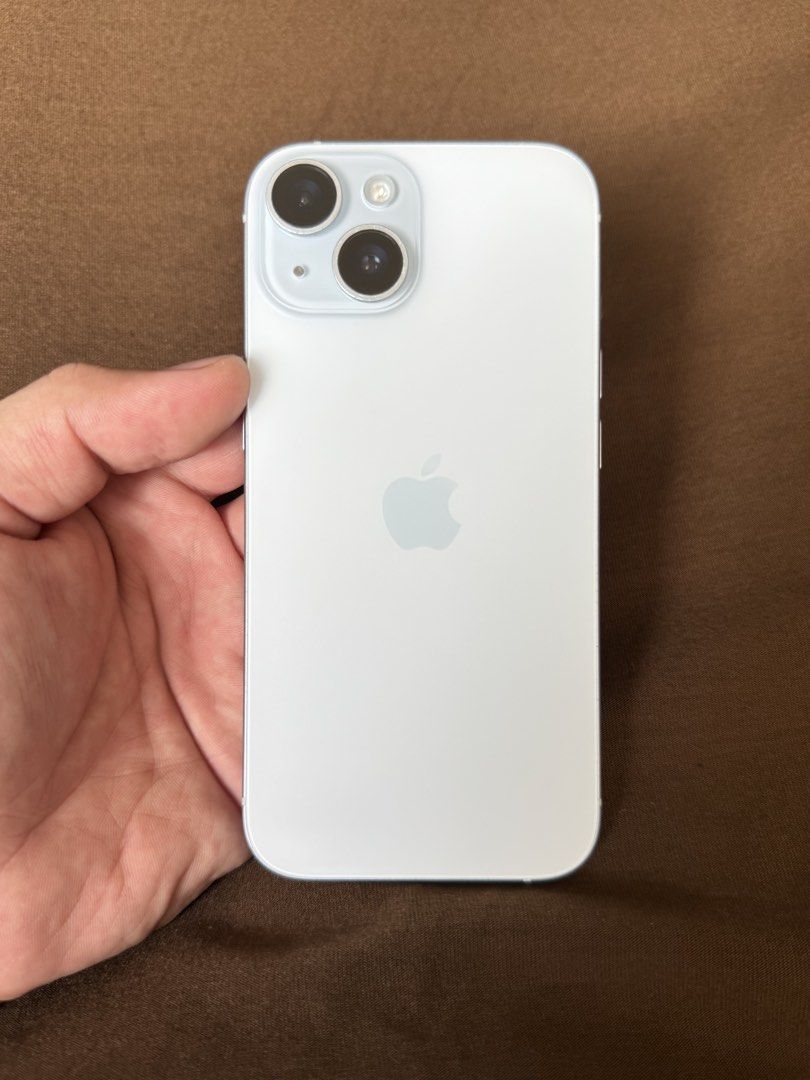 iPhone 15 128GB (US LOCKED) WIFI USE (Category: iPhone 15 Series) located in Manila. Submitted by marco.21 (Listing ID 1448323581, Image 2). Description: iPhone 15 128GB US LOCKED! BH-86% For Wifi Use only no sim! Nakalocked po sa us diko na mapaopenline may bago narin kasi akong phone :) Bawal sya ireset kasi nakalocked sya need muna ipaopenline bago ireset! Issue: crack sa screen! Sa screen po mismo un hindi sa tempered glass! .