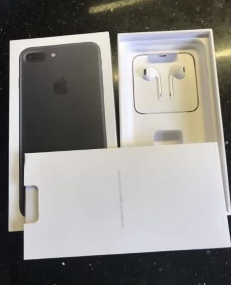 iPhone 7 Plus 32gb (Category: iPhone 7 Series) located in Solano. Submitted by rosiesclosetsale (Listing ID 1448326849, Image 3). Description: .