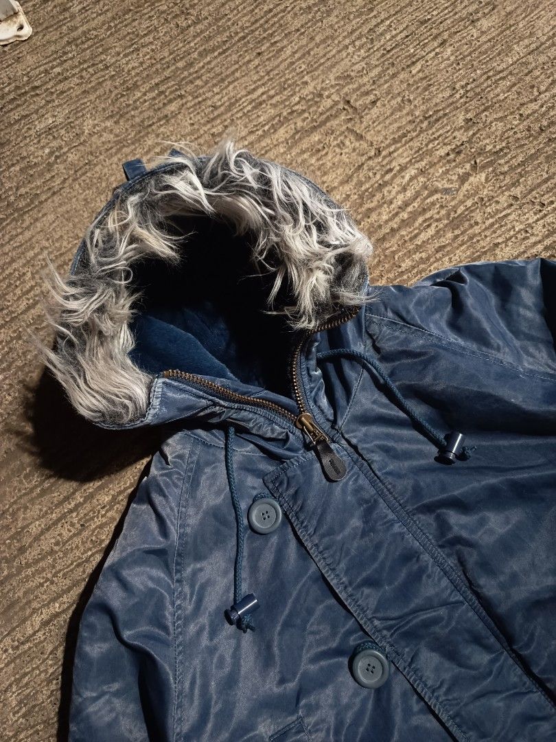 Jacket (Category: Coats, Jackets and Outerwear) located in Valencia. Submitted by tesaveran (Listing ID 1448413828, Image 3). Description: FOR SALE ⬇️⬇️ Vtg N-3-B Navy Blue Men Flying Jacket Authentic Arctic Snorkel Parka Type MACHOPE Dimes Width 24.5 x Length 31.