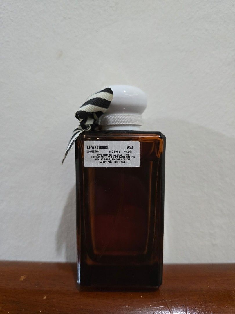 Jo Malone London Ginger Biscuit (Category: Fragrance & Deodorants) located in Makati City. Submitted by l.declutter (Listing ID 1448348442, Image 3). Description: Jo Malone London Ginger Biscuit 100ml - Amber glass bottle with white cap - Limited edition scent - 80%-90% full - Box is still included.