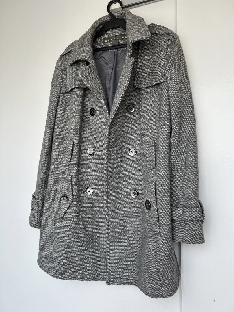 Kenneth Cole Reaction Grey Herringbone Double-Breasted Coat (L) (Category: Coats, Jackets and Outerwear) located in Dasmarinas. Submitted by sfclosetcleanup (Listing ID 1448343281, Image 1). Description: 16 x 30.