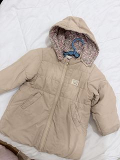 (Category: ) located in . Submitted by closetgo (Listing ID 1448334653, Image 1). Description: .