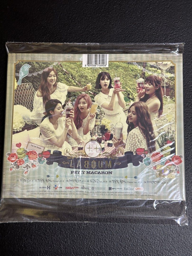 Laboum All Members Signed Petit Macaron Album Mwave (Category: CDs & DVDs) located in Manila. Submitted by declutteringlot (Listing ID 1448449255, Image 2). Description: .