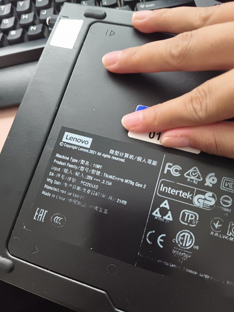 Lenovo mini Cpu (Category: Desktops) located in Manila. Submitted by santossantos12345 (Listing ID 1448280756, Image 2). Description: 8gb. 256gb with original lenovo charger.