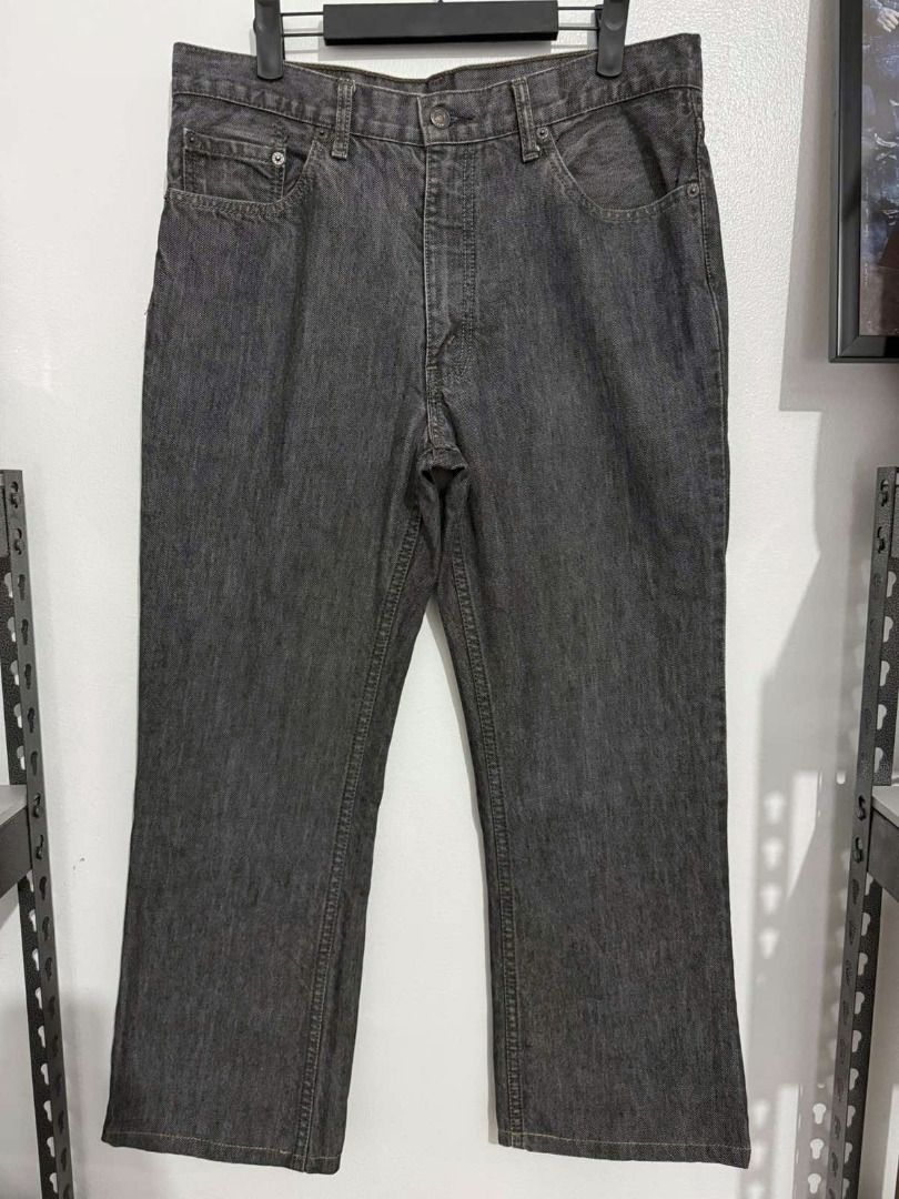 Levi's 517 Low Boot Cut Flared Black Grey Jeans (Category: Jeans) located in Mandaluyong City. Submitted by og.ryanobi (Listing ID 1448421377, Image 1). Description: Authentic Vintage Levi's 517 Low Boot Cut Flared Black Grey Jeans Actual Measurements: Waist 34 inches Length 37 inches Hem 9.5 inches.