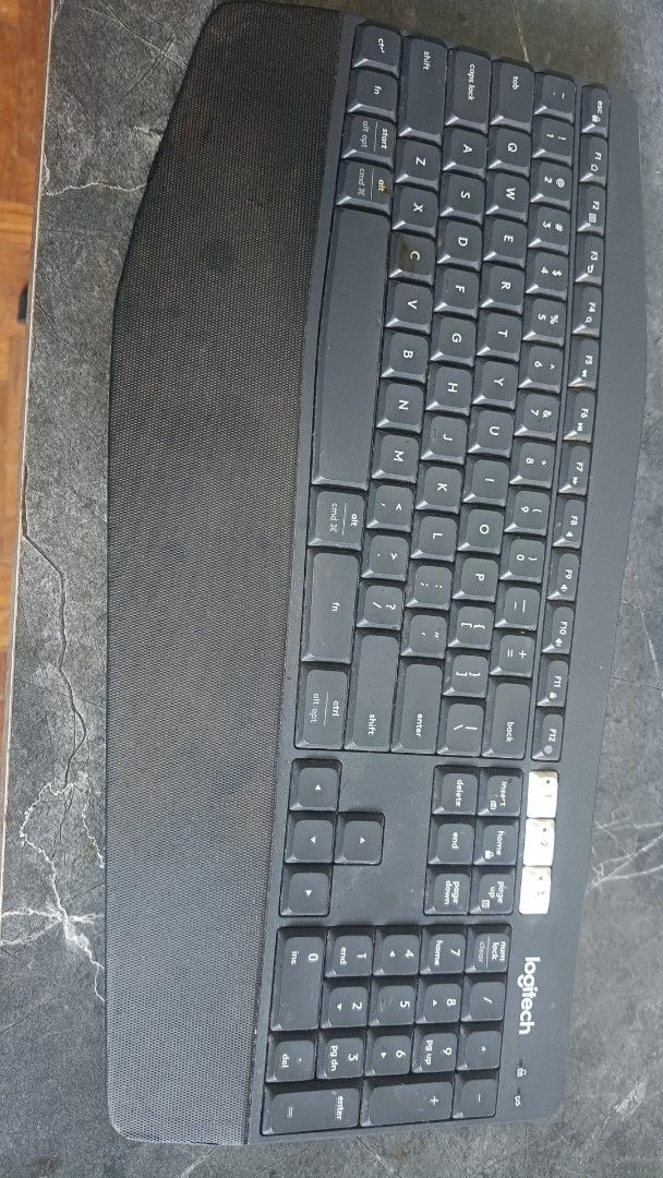Logitech Wireless Keyboard and Mouse Combo503482471647160322