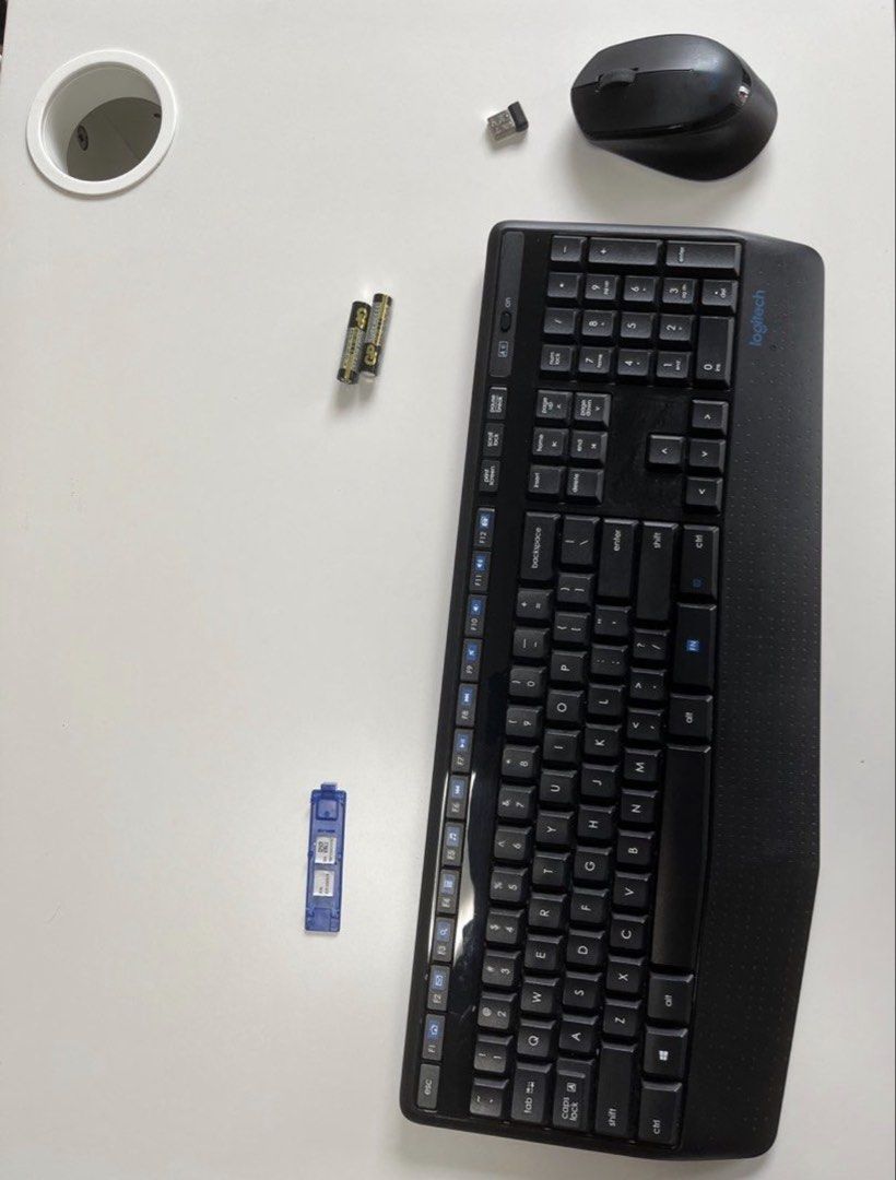 Logitech Wireless Keyboard and Mouse Combo with USB Receiver504053812827924481