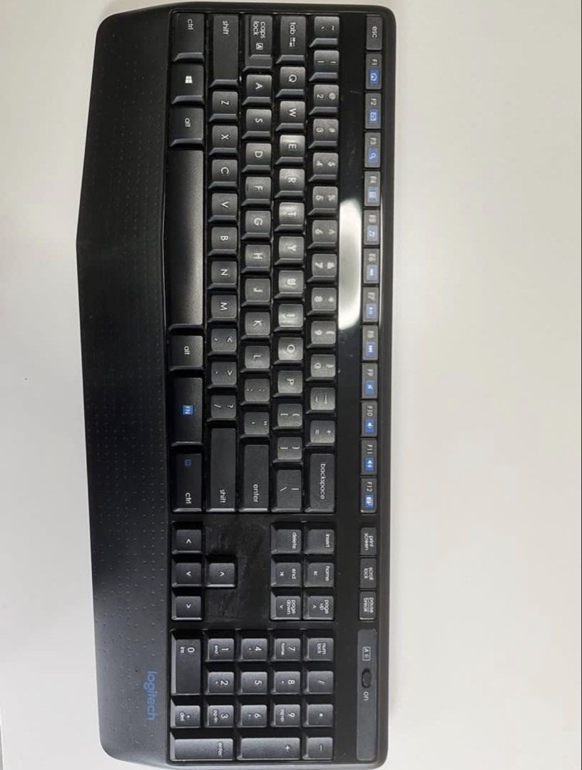 Logitech Wireless Keyboard and Mouse Combo with USB Receiver504053812827924482