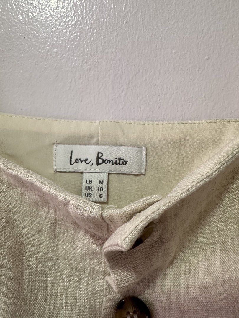 Love, Bonito sleeveless top (Category: Sleeveless) located in Caloocan City. Submitted by ncldumps (Listing ID 1448314725, Image 2). Description: .