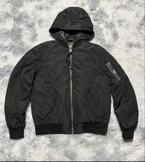 (Category: ) located in . Submitted by c3m.thrift (Listing ID 1448400268, Image 1). Description: .