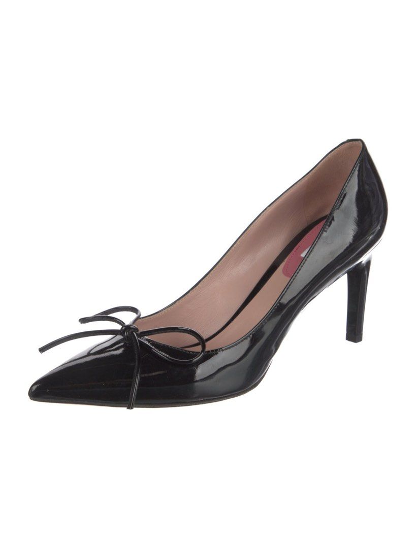 MaxMara - Patent Leather Bow Accents Pumps (Category: Heels) located in Puerto Princesa. Submitted by mshookup (Listing ID 1448366017, Image 1). Description: Size: 38 1/2 .