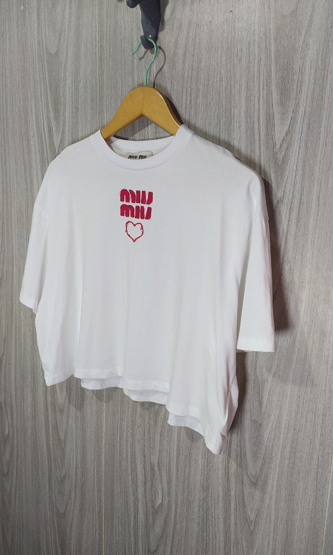 Miu Miu (Category: Shirts) located in Naga. Submitted by secondspinv2 (Listing ID 1448434765, Image 3). Description: Miu Miu ✅Size: 38 ✅Width: 23 ✅Length: 18 ✅Color Rate: 9.5/10 ✅Issue: Pinholes ✅Need Wash ✅Location: Bicol Naga City, Camarines Sur ✅Courier: J&T Express/Flash Express ✅MOP: Gcash only.