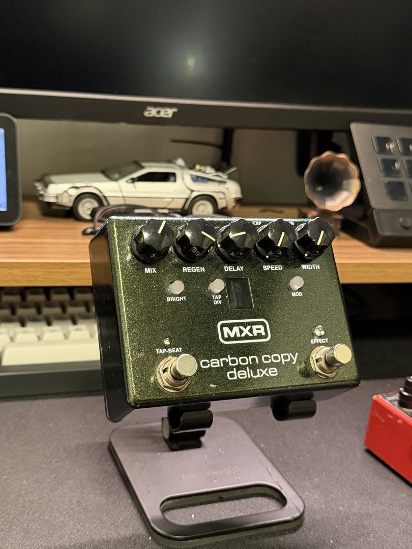 MXR Carbon Copy Deluxe Analog Delay Guitar Pedal (Category: Musical Instruments) located in Pasig City. Submitted by matthewpilapil (Listing ID 1448409826, Image 3). Description: MXR Carbon Copy Deluxe — Analog Delay Pedal Pre-loved, 7/10 cosmetics Fully functional analog delay with tap tempo, modulation, and adjustable regen/width — the upgraded version of MXR’s classic Carbon Copy. Great for ambient, shoegaze, or subtle slapback tones. • 7/10 —