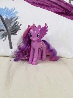 (Category: ) located in . Submitted by bubblefairy_13 (Listing ID 1448272406, Image 1). Description: .