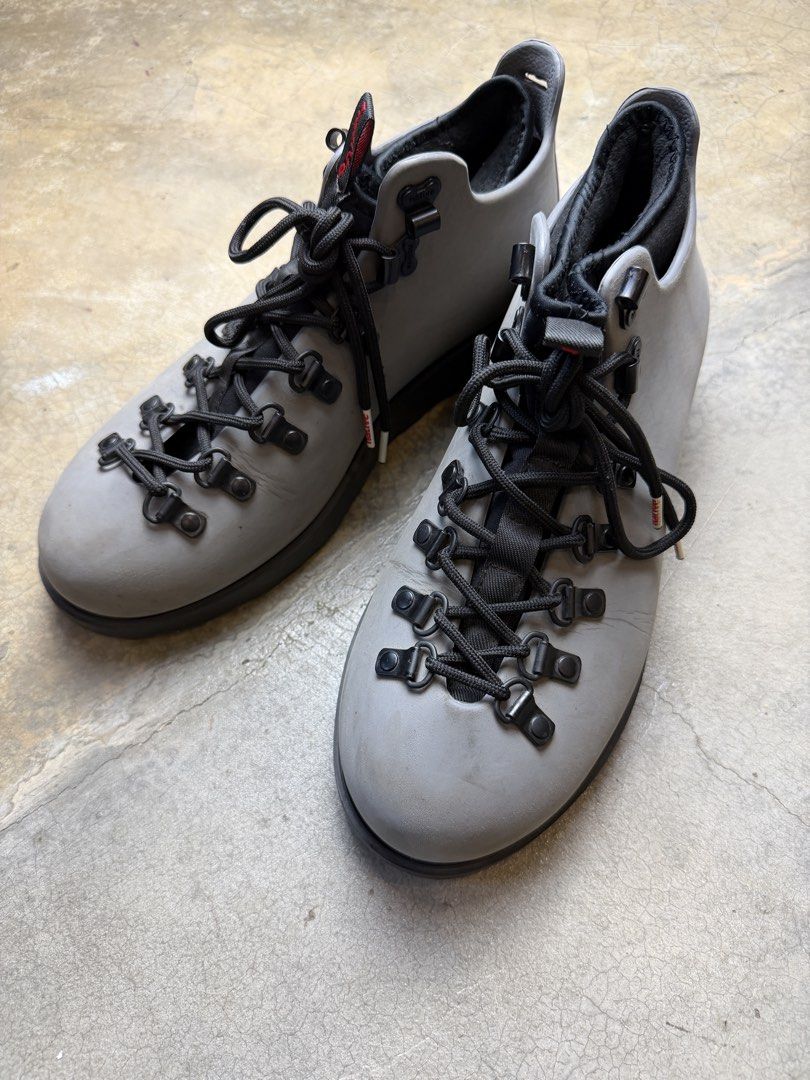 Native Fitzsimmons (Category: Boots) located in Kuala Lumpur. Submitted by sectoreightgarments (Listing ID 1448363895, Image 1). Description: Size 10 No box.