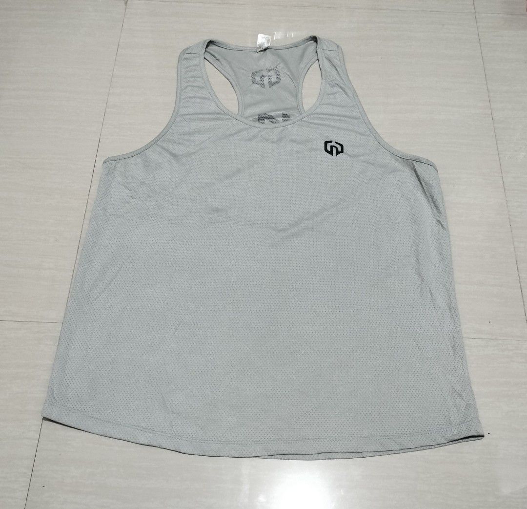 NELEUS MESH MUSCLE TANK TOP (Category: Activewear) located in Sariaya. Submitted by social_animalz (Listing ID 1448440619, Image 2). Description: 20 x 26.5 good for gym and running shipping fee is not included.