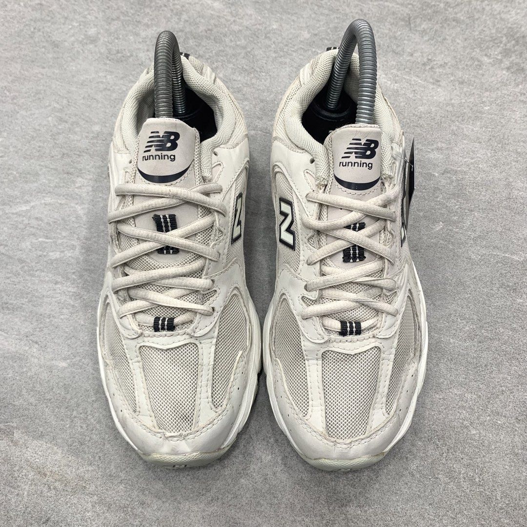 New Balance 530 Ivory (Kategori: Sepatu Wanita) berada di Pekanbaru. Dikirim oleh homeofsecond (ID iklan 1448324686, Gambar 2). Deskripsi: Size 37.5//23cm Good Condition .