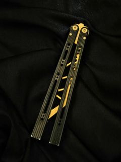 （分類：）位於 。 由 k.balikara_v2 提交（商品編號 1448350998，圖片 1）。簡介： 。