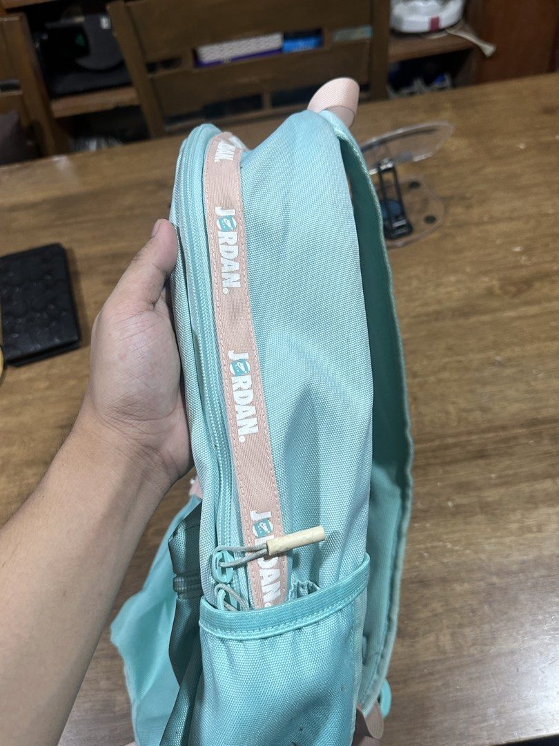 Nike Jordan Jumpman Backpack (Category: Backpacks) located in Antipolo. Submitted by andyy0 (Listing ID 1448293478, Image 2). Description: Jordan Backpack -issue dirty / stains -pink and blue cw -legit -550 only! srp is around 1.5k to 2k mop: gcash mod: lalamove or j&t.