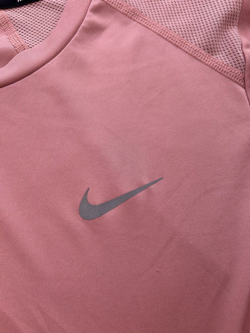 Nike Running Dri-fit Longsleeves (Category: Activewear) located in Angeles City. Submitted by outboxph (Listing ID 1448432683, Image 3). Description: CODE: Pi14 Authentic/Legit with tag and wash tag Size: XL on tag (best fit to small) Dimensions: 22.5L x 20W Back Part: 23.5L Sleeve Length: 24L Condition: 9/10 .