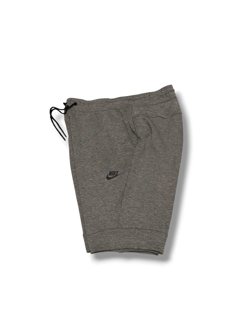 Nike Tech Fleece Shorts (Category: Shorts) located in Davao. Submitted by thebigbadblob (Listing ID 1448461034, Image 2). Description: 28 waist stretchable with lace 19 length no issues excellent condition.