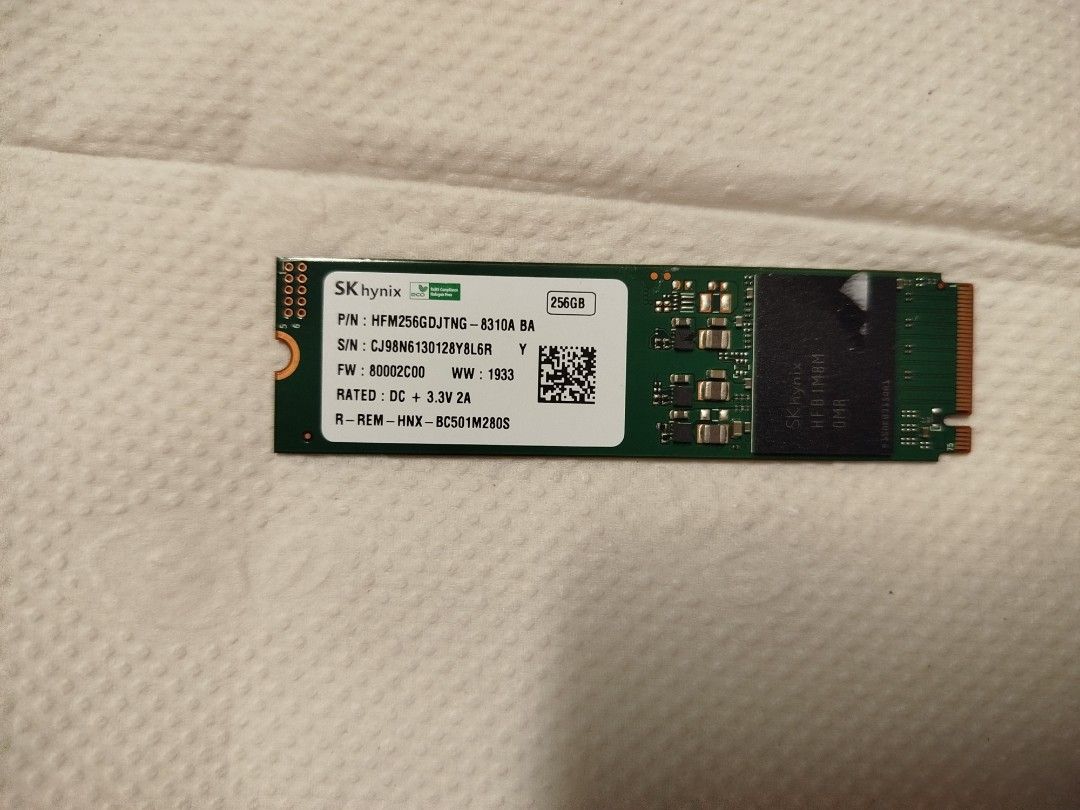 NVMe M.2 SSD HFM256503630157694914561