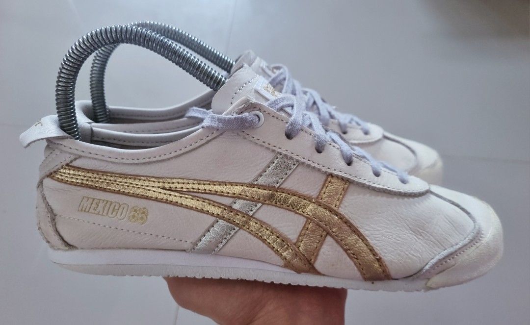 Onitsuka Eur37. 5/23.5cm (Category: Shoe inserts) located in Danao, Cebu. Submitted by CaxeCart (Listing ID 1448306539, Image 3). Description: .