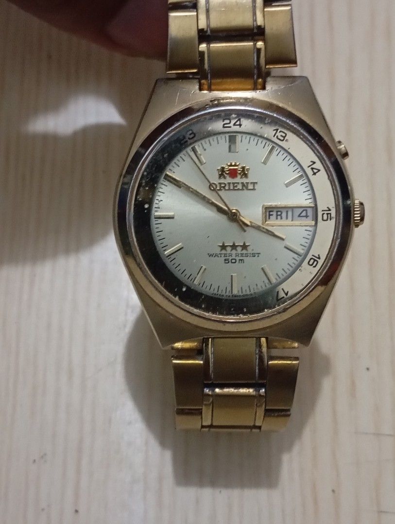 Orient automatic (Category: Men's Watches) located in Las Pinas. Submitted by quick_deals_great_finds2 (Listing ID 1448435200, Image 1). Description: Original good working condition Automatic 35mm medium Fits wrist size 7 inches Fully functional keeps time.