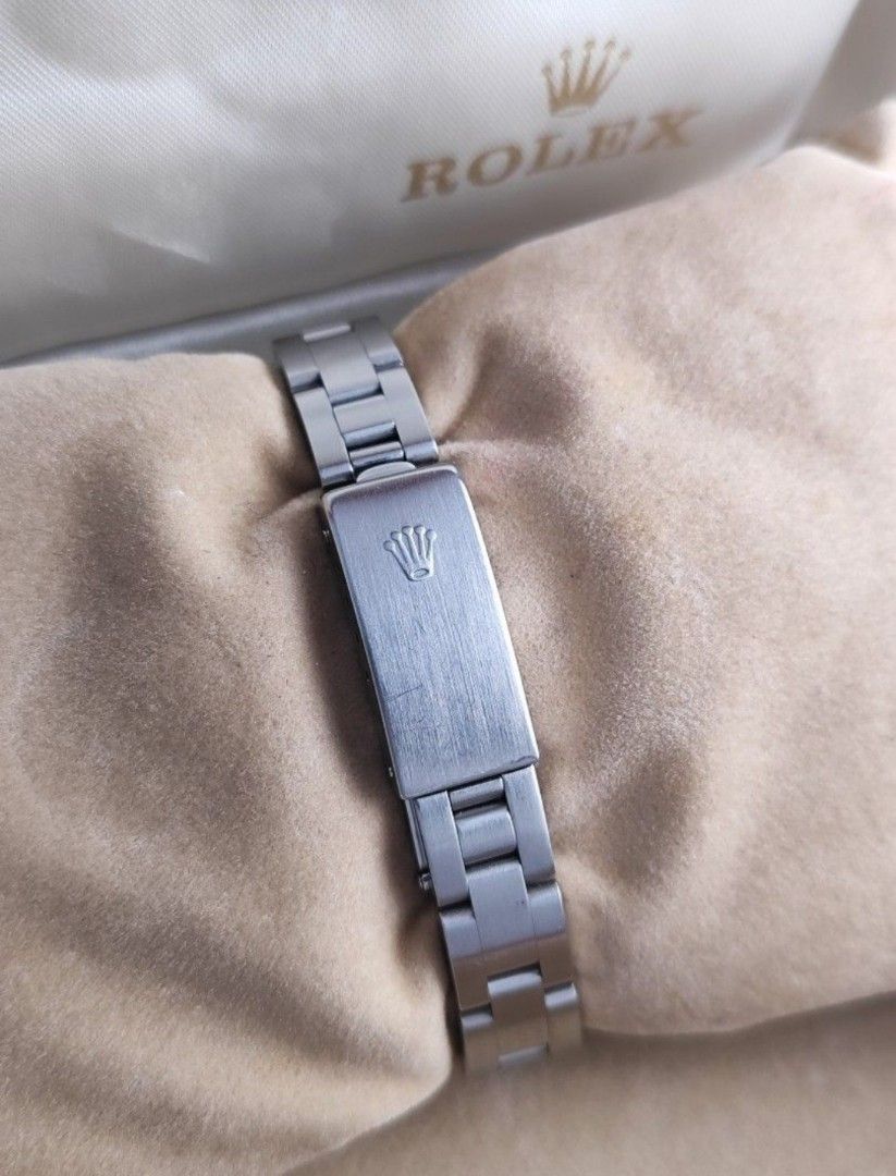Original Rolex Oyster Perpetual 25mm (Category: Luxury Watches) located in San Juan City. Submitted by exclusivelyours (Listing ID 1448334790, Image 2). Description: Rolex Oyster Perpetual 25mm Ref 76180 A serial, 1999-2000 9/10 condition Inclusions: watch, original Rolex bracelet fit to approx 6.8" wrist and watch case *photo reference on 6.5" wrist.