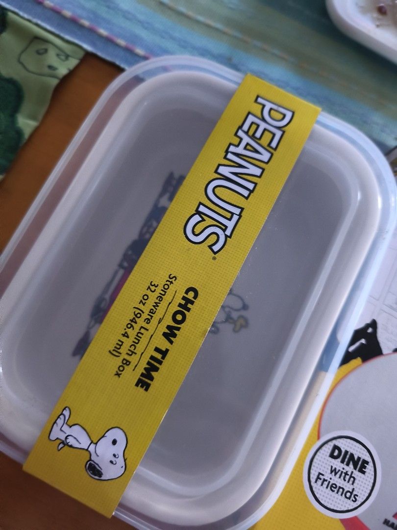 Peanuts Snoopy Dinnerware Set (Category: Dinnerware & Cutlery) located in Santa Rosa. Submitted by linodajab (Listing ID 1448354431, Image 3). Description: Peanuts Snoopy 2 piece bowl set 1 lunch pack both in ceramic wares RFS: too many collectibles Loc: Santa Rosa Laguna.