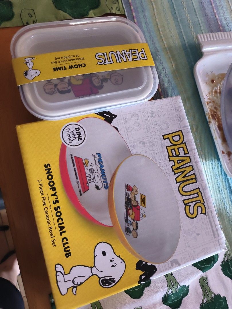 Peanuts Snoopy Dinnerware Set (Category: Dinnerware & Cutlery) located in Santa Rosa. Submitted by linodajab (Listing ID 1448354431, Image 1). Description: Peanuts Snoopy 2 piece bowl set 1 lunch pack both in ceramic wares RFS: too many collectibles Loc: Santa Rosa Laguna.