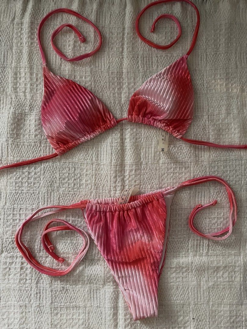 Pink Bikini (Category: Bikinis & Swimsuits) located in Manila. Submitted by sevdeclutter (Listing ID 1448366870, Image 1). Description: .