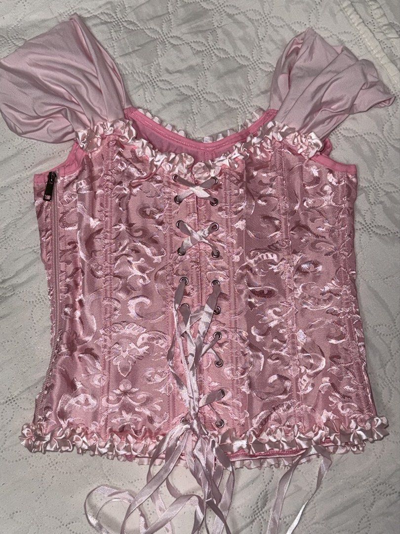 Pink Corset (Category: Others Tops) located in Manila. Submitted by preloved.nicole (Listing ID 1448384263, Image 2). Description: .