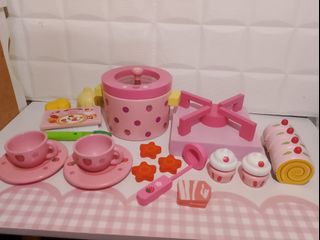 (Category: ) located in . Submitted by comehappyshoppingshopp (Listing ID 1448476252, Image 1). Description: .