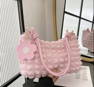 (Category: ) located in . Submitted by decluttering.ph2020 (Listing ID 1448332831, Image 1). Description: .