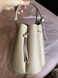 (Category: ) located in . Submitted by luxe_loop (Listing ID 1448445796, Image 1). Description: .