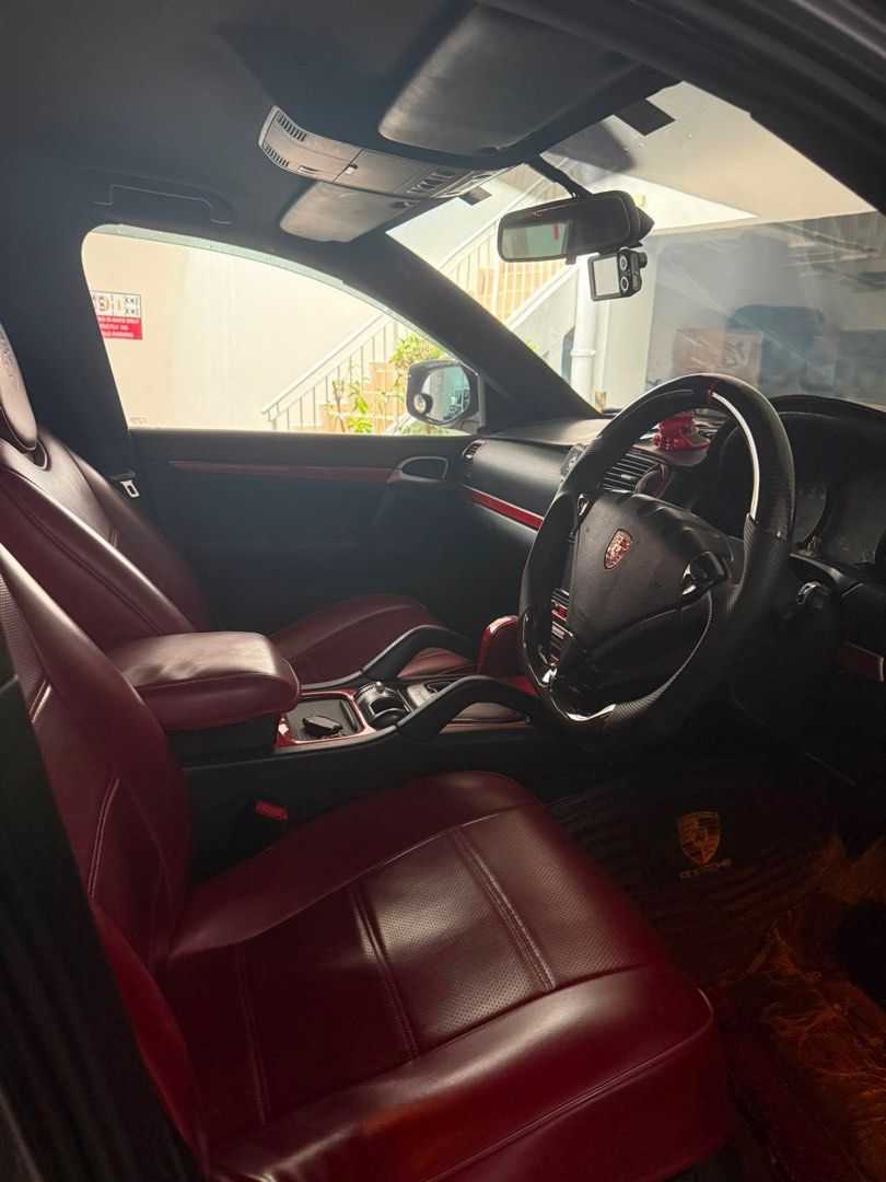 Porsche Cayenne 3.0 (A) (Category: Used Cars) located in Singapore. Submitted by andylau67 (Listing ID 1448425952, Image 3). Description: Black Porsche Cayenne. Red leather interior. Aftermarket wheels and tires. Sunroof. Tinted windows. Plenty of space in the back. Ready for a new owner. Contact me for more details..