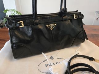 (Category: ) located in . Submitted by bysuluxurybags (Listing ID 1448363256, Image 1). Description: .