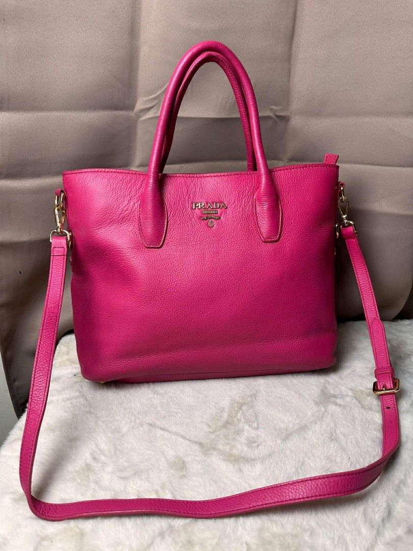 Preloved Prada (Category: Luxury Bags & Wallets) located in Butuan. Submitted by leah_31.1994 (Listing ID 1448300759, Image 3). Description: new arrivals ‼️ in good condition 👜.
