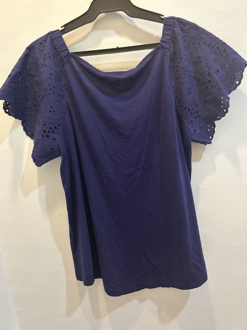 Preloved Womens Blue shirt Loft Large (Category: Shirts) located in Taguig. Submitted by mia.thrift (Listing ID 1448376272, Image 3). Description: dm if interest.
