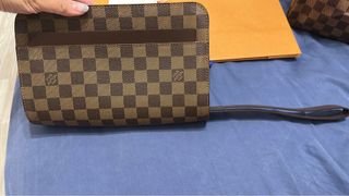 (Category: ) located in . Submitted by wardrobeclearance2018 (Listing ID 1448287539, Image 1). Description: .