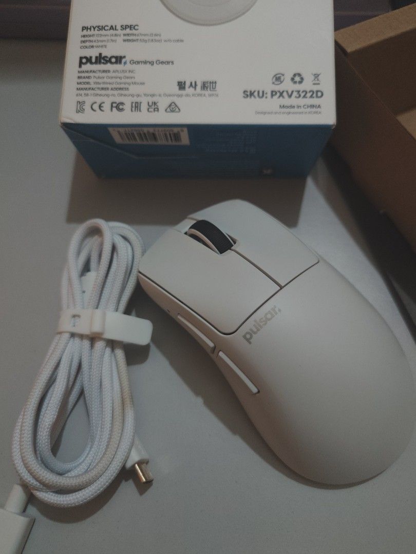 Pulsar Xlite V3 Wired (Category: Mouse & Mousepads) located in Kulim. Submitted by takesasecond (Listing ID 1448313459, Image 1). Description: Pulsar Xlite V3 Wired condition: 9/10 Mouse perfect, cable slightly yellowed Reason for sale: Shape unsuitable price is slightly negotiable.