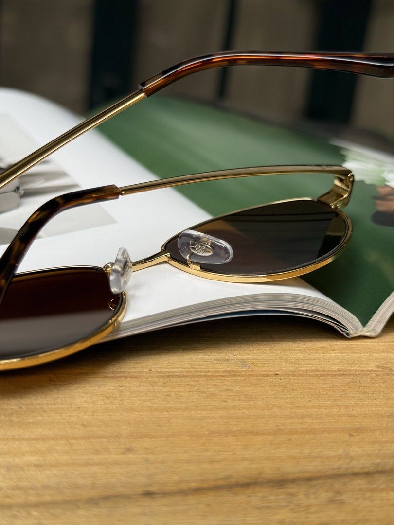 RAY-BAN (Category: Luxury Accessories) located in Angeles City. Submitted by secondluxph (Listing ID 1448302640, Image 3). Description: -RAY-BAN RB3774D -JENY BLACKPINK -POLISHED ARISTA GOLD FRAME -DARK BROWN LENSES -WITH RAY-BAN CASE -PRISTINE CONDITION -JAPAN/HONGKONG SOURCE .