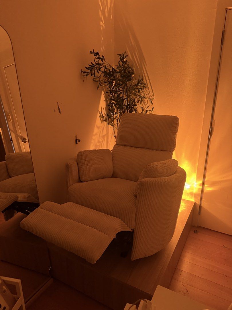 Recliner Swivel Chair (Category: Chairs) located in Mandaluyong City. Submitted by declutteringjkate (Listing ID 1448421842, Image 2). Description: Barely used!! Perfect for nursing moms or nail techs offering pedicure 🤍 RFS: upgraded to an electric recliner chair Bought for ₱12,700 Message me for details..