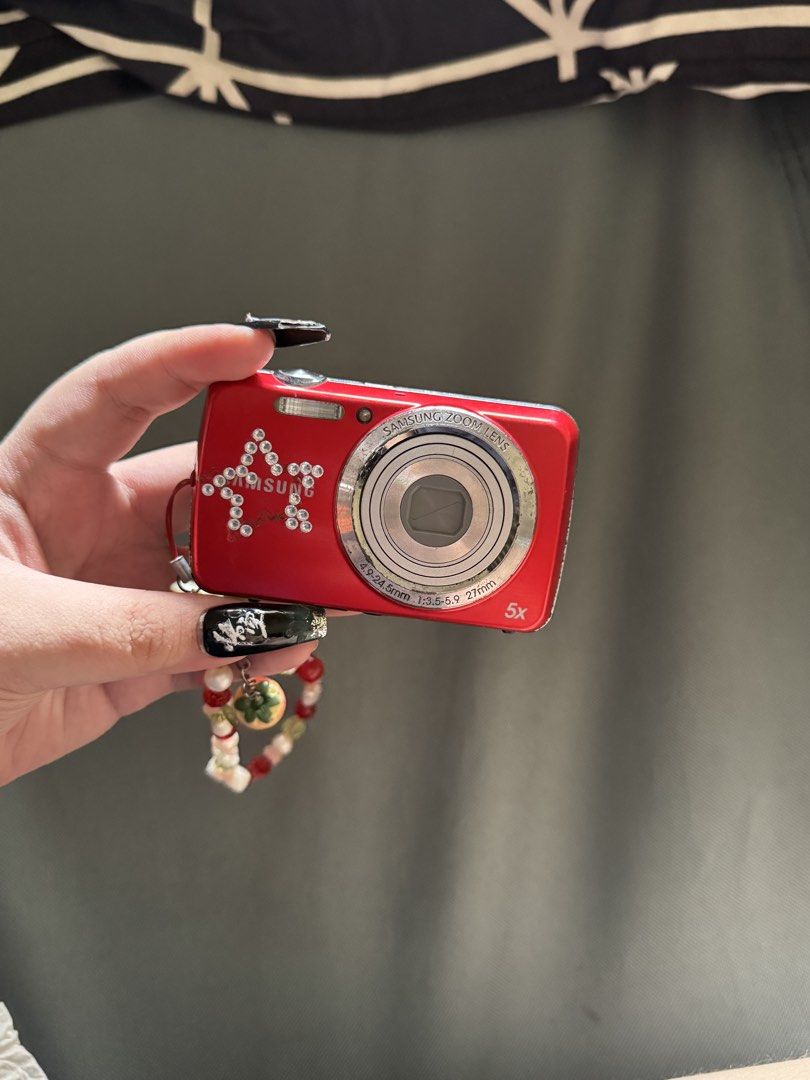 RUSH Samsung PL20 (Category: Cameras) located in Binangonan. Submitted by camco.7 (Listing ID 1448450735, Image 1). Description: Samsung PL20 in red • 6/10 body condition • Flash working • All buttons working Issue: Screen burn Inclusions: Unit Battery Charger Mode of Payment • Gcash No refunds.